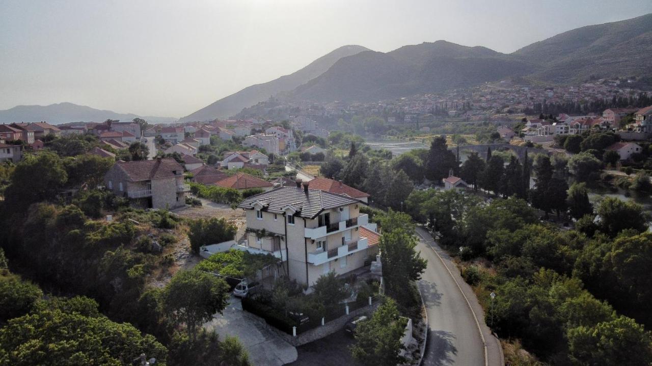 Studio Apartmani Milovic Trebinje Exteriör bild