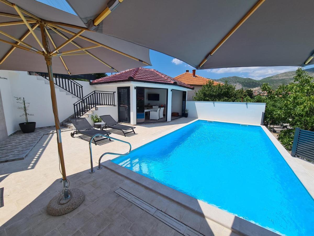 Studio Apartmani Milovic Trebinje Exteriör bild