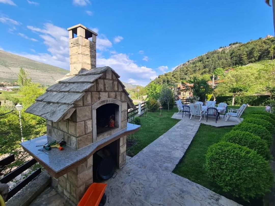 Studio Apartmani Milovic Trebinje Exteriör bild