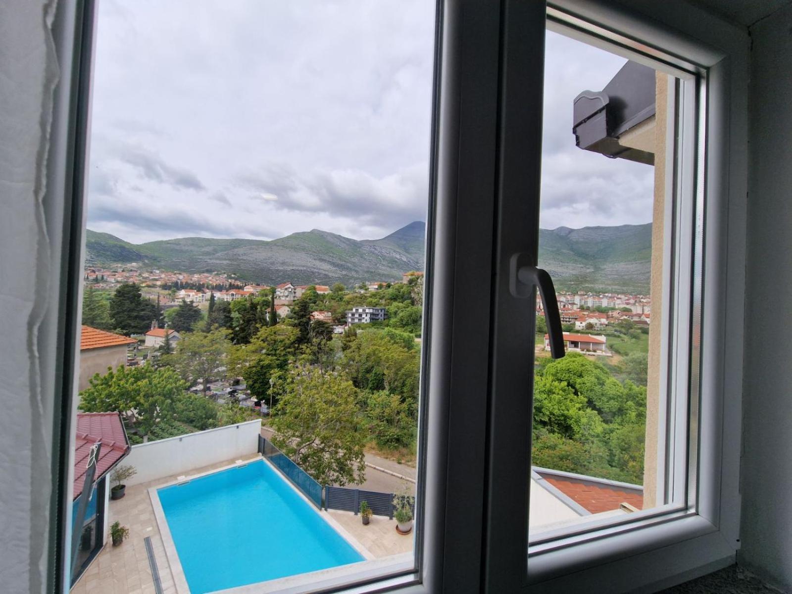 Studio Apartmani Milovic Trebinje Exteriör bild