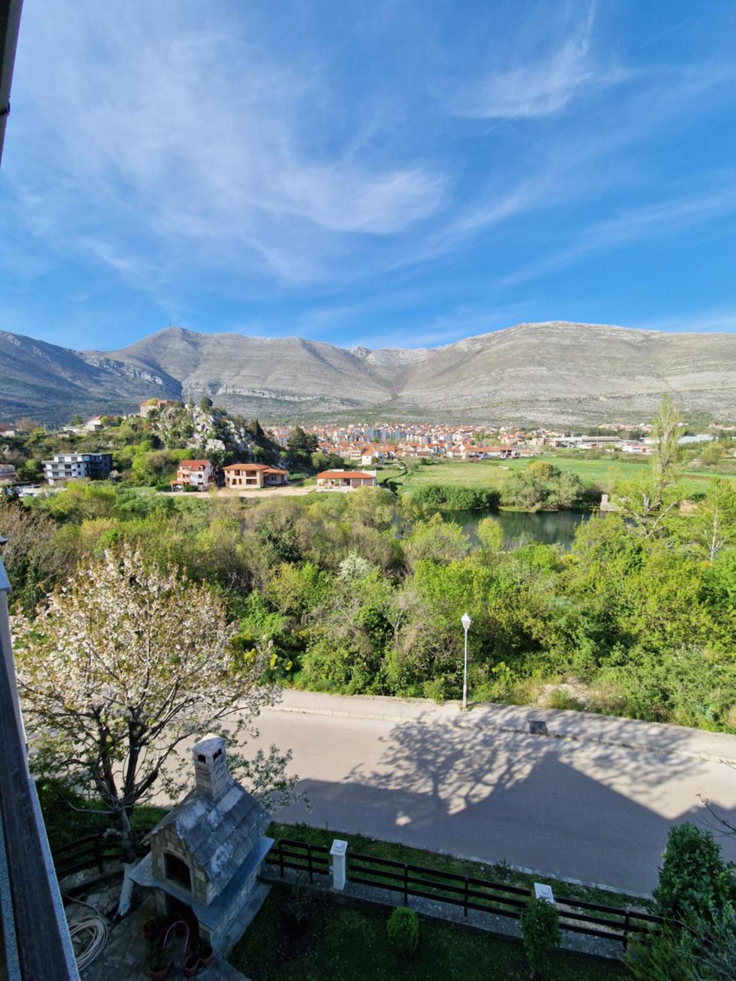 Studio Apartmani Milovic Trebinje Exteriör bild