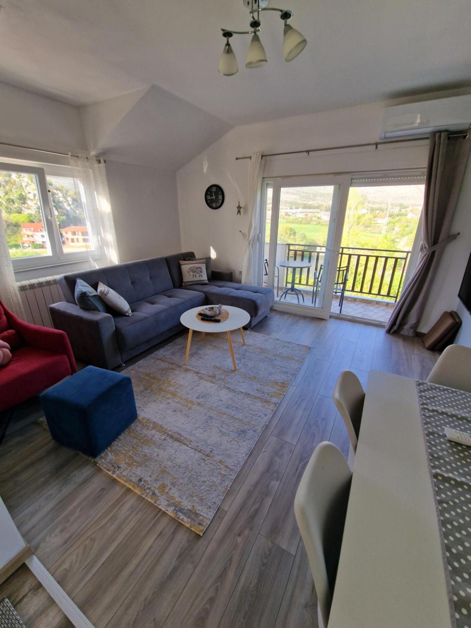 Studio Apartmani Milovic Trebinje Exteriör bild