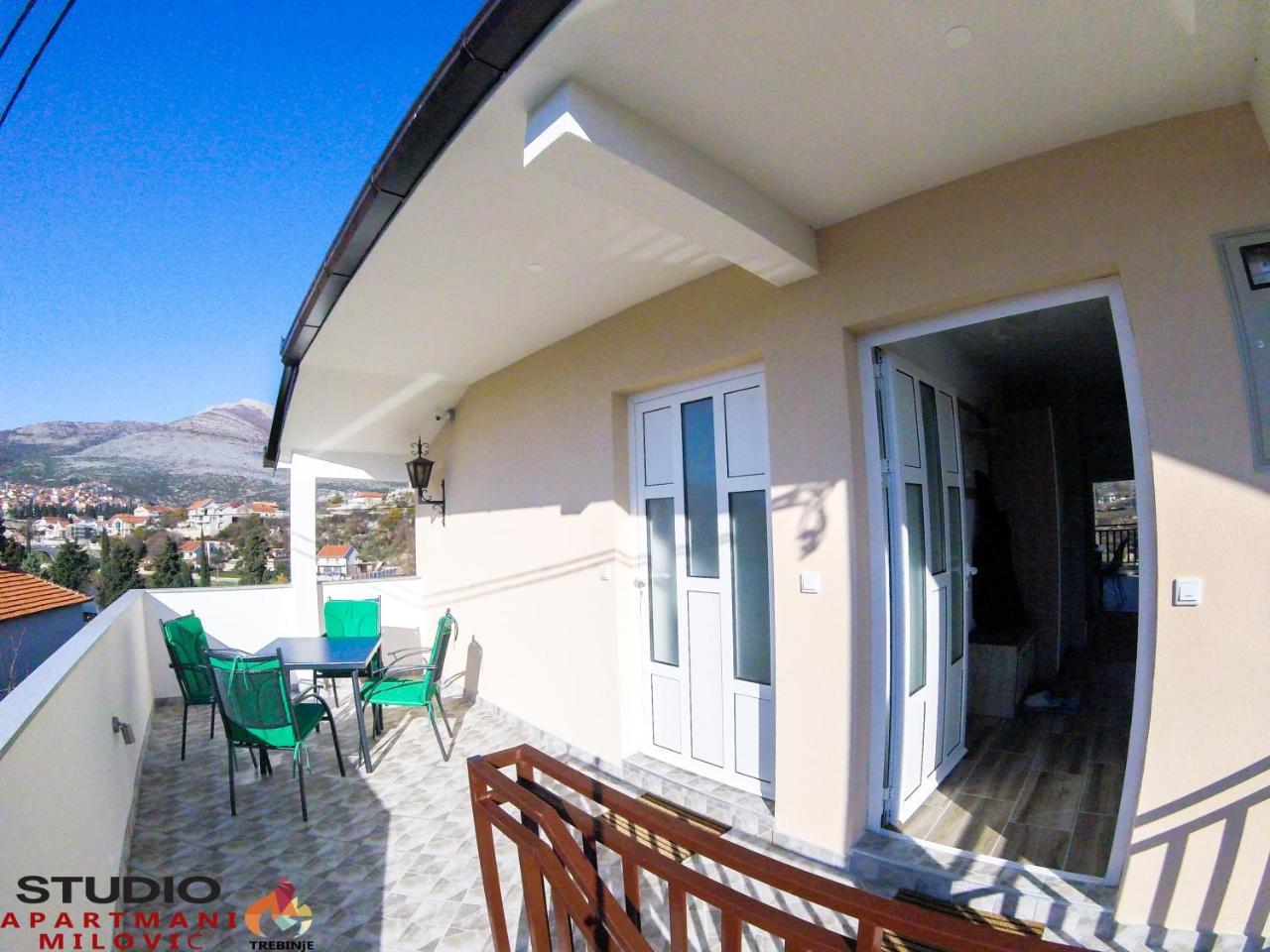 Studio Apartmani Milovic Trebinje Exteriör bild